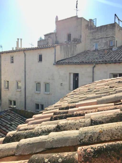 Studio Sous Les Toits Tres Bien Place Et Climatise Montpellier Dış mekan fotoğraf